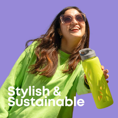 Borosilicate Glass Water Bottle with Protective Silicone Sleeve, 750 ml