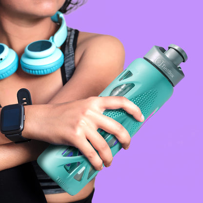 Borosilicate Glass Bottle with Protective Silicone Sleeve, 750 ml