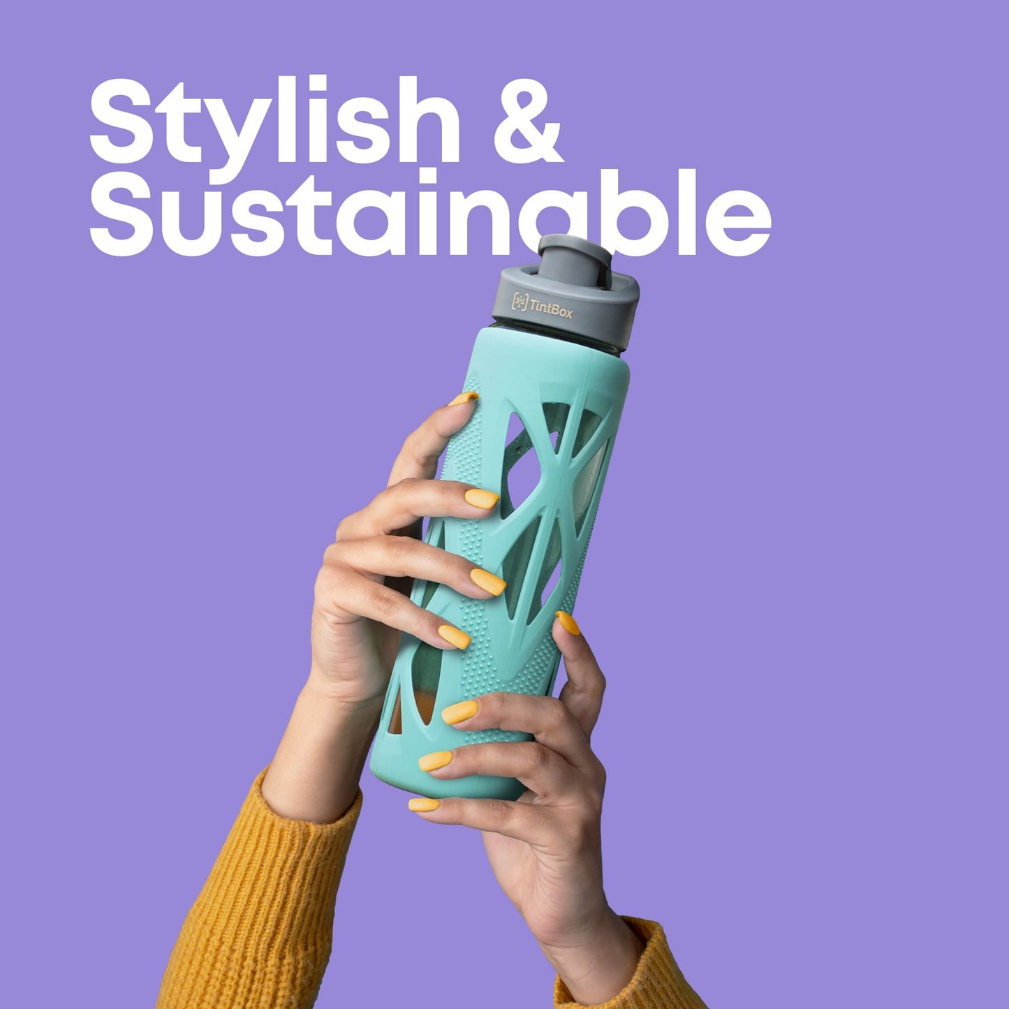Borosilicate Glass Water Bottle with Protective Silicone Sleeve, 750 ml