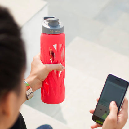 Borosilicate Glass Water Bottle with Protective Silicone Sleeve, 750 ml